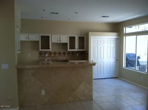 1136 E Silverwood Dr, Phoenix, AZ 85048 photo 3