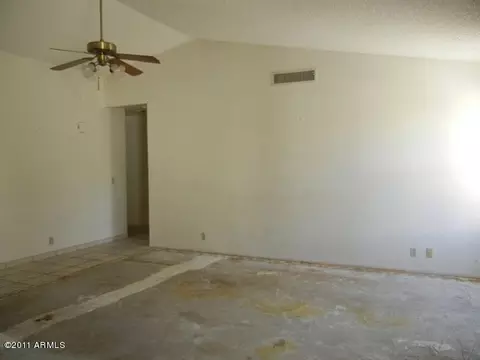 1238 E Morrow Dr, Phoenix, AZ 85024 photo 2