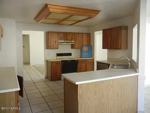 1238 E Morrow Dr, Phoenix, AZ 85024 photo 4