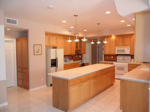 1302 E Sunburst Ln, Tempe, AZ 85284 photo 18
