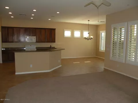 2649 E Blue Spruce Ln, Gilbert, AZ 85298 photo 12