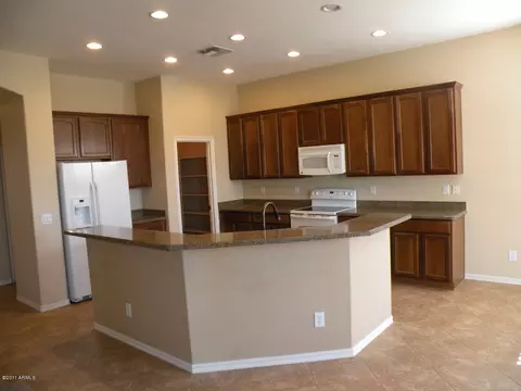 2649 E Blue Spruce Ln, Gilbert, AZ 85298 photo 4