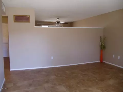 4241 N 73rd Ave, Phoenix, AZ 85033 photo 4