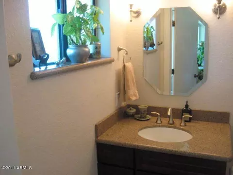 341 W Harmont Dr, Phoenix, AZ 85021 photo 16