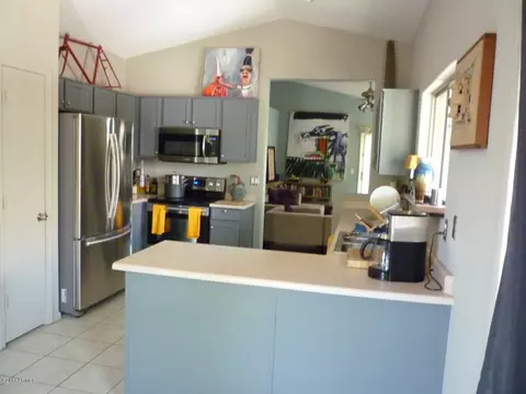 2631 E Gary Way, Phoenix, AZ 85042 photo 4