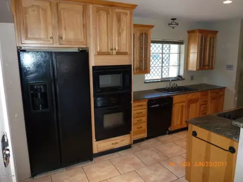 2001 W Orange Dr, Phoenix, AZ 85015 photo 8
