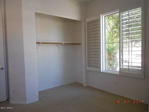 4233 E Carob Dr, Gilbert, AZ 85298 photo 4