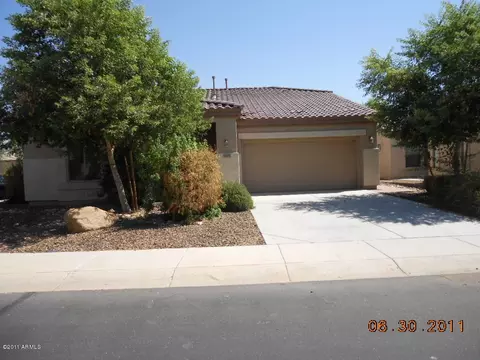 4233 E Carob Dr, Gilbert, AZ 85298 photo 1