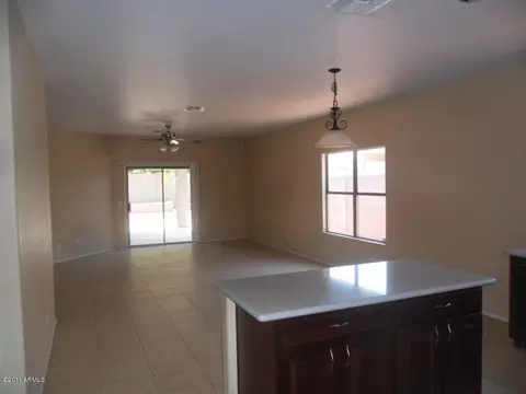 1013 E Beth Dr, Phoenix, AZ 85042 photo 8