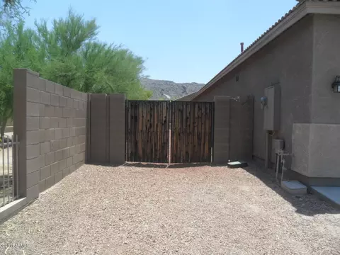 1013 E Beth Dr, Phoenix, AZ 85042 photo 3