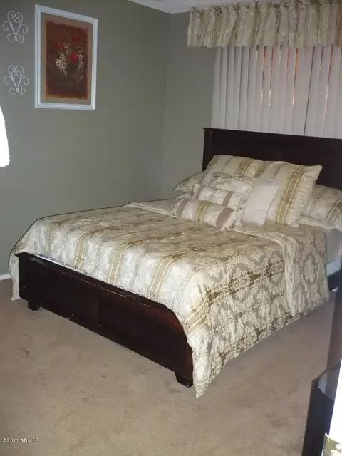 4347 E Michelle Dr, Phoenix, AZ 85032 photo 5