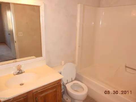 1060 Emerald Ave, Mesa, AZ 85204 photo 2