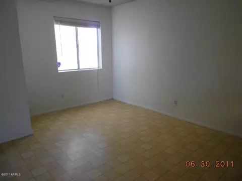 1060 Emerald Ave, Mesa, AZ 85204 photo 6