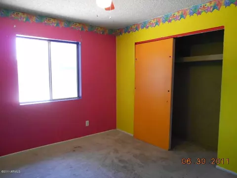 1060 Emerald Ave, Mesa, AZ 85204 photo 4