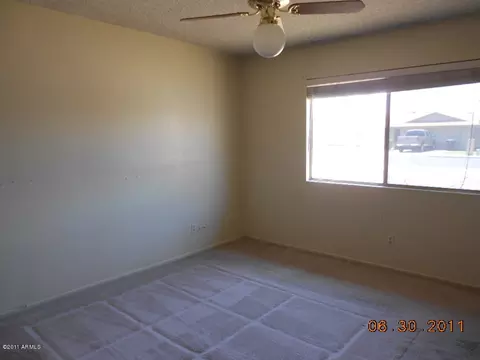 1060 Emerald Ave, Mesa, AZ 85204 photo 9