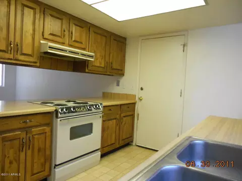 1060 Emerald Ave, Mesa, AZ 85204 photo 7
