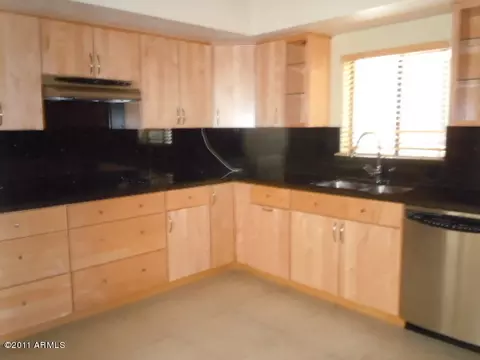 4835 N 35th Pl, Phoenix, AZ 85018 photo 10