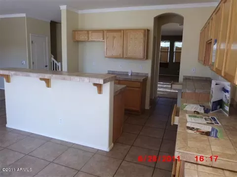 2134 W Carson Rd, Phoenix, AZ 85041 photo 4