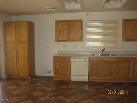5736 E Flossmoor Cir, Mesa, AZ 85206 photo 4