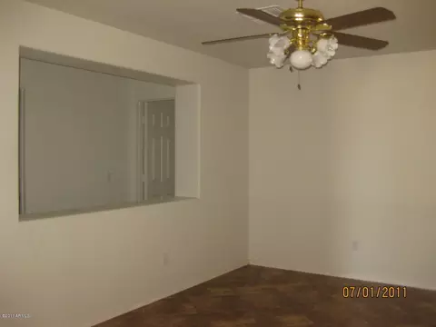 5736 E Flossmoor Cir, Mesa, AZ 85206 photo 3