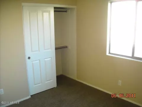 969 E Blue Spruce Ln, Gilbert, AZ 85298 photo 3