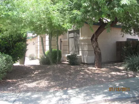 4246 E Meadow Dr, Phoenix, AZ 85032 photo 2