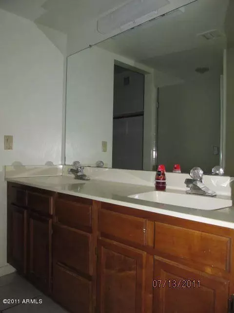 1449 E Highland Ave #47, Phoenix, AZ 85014 photo 4