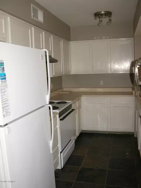 5917 E Nance St, Mesa, AZ 85215 photo 4