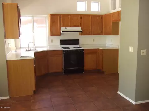 1214 E Artesian Way, Gilbert, AZ 85234 photo 2