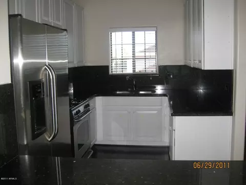 3419 E Lance Ln, Phoenix, AZ 85018 photo 4
