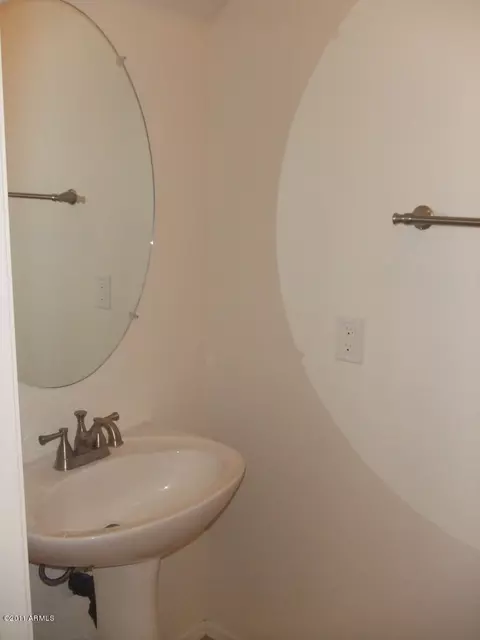 2232 E Pecan Rd, Phoenix, AZ 85040 photo 9
