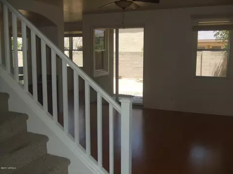2232 E Pecan Rd, Phoenix, AZ 85040 photo 2
