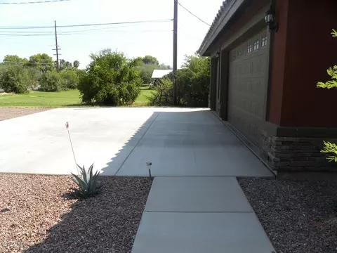 2434 N Mesa Dr, Mesa, AZ 85201 photo 5