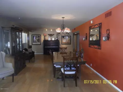 110 E Kaler Dr, Phoenix, AZ 85020 photo 3
