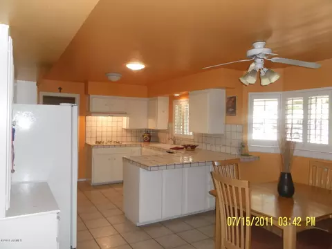110 E Kaler Dr, Phoenix, AZ 85020 photo 7