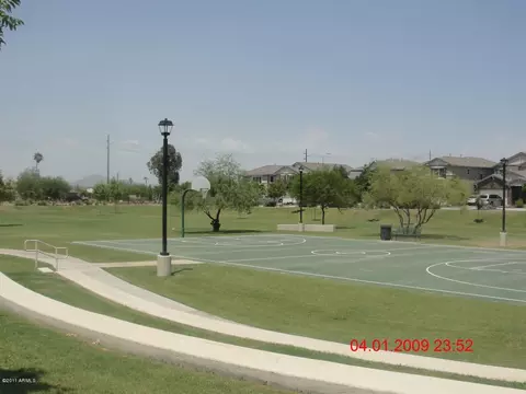 2137 E Grenadine Rd, Phoenix, AZ 85040 photo 4