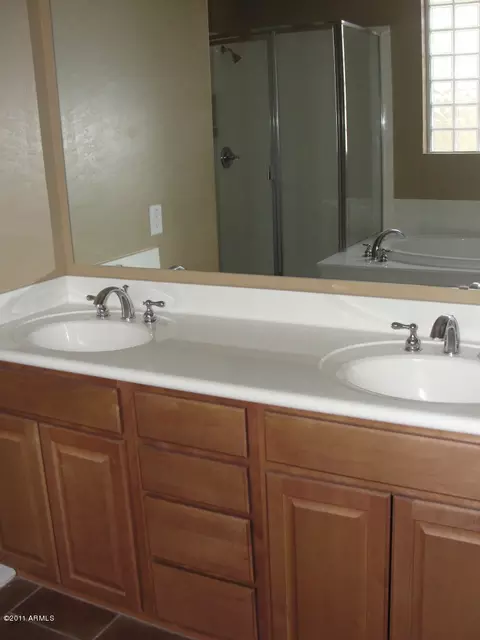 2137 E Grenadine Rd, Phoenix, AZ 85040 photo 16