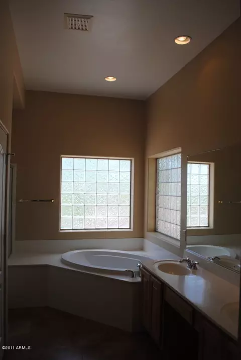632 E Seco Pl, Phoenix, AZ 85086 photo 10