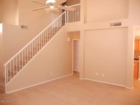 4694 E Lavender Ln, Phoenix, AZ 85044 photo 2