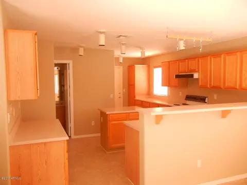 4694 E Lavender Ln, Phoenix, AZ 85044 photo 6
