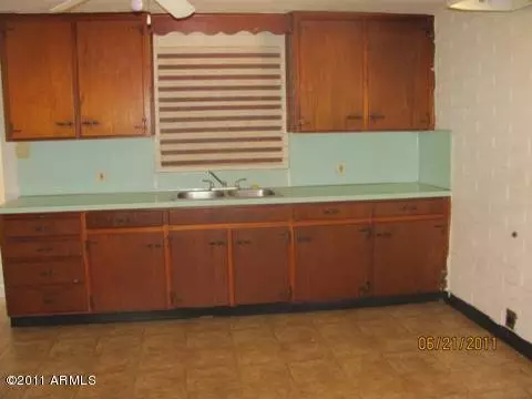 1702 W Baseline Rd, Phoenix, AZ 85041 photo 9