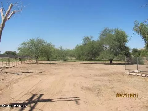 1702 W Baseline Rd, Phoenix, AZ 85041 photo 2
