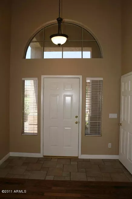 857 W Windhaven Ave, Gilbert, AZ 85233 photo 2