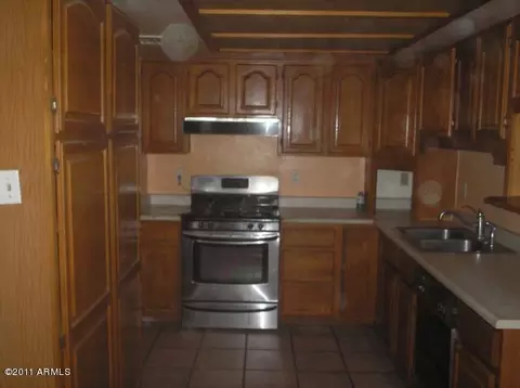 1226 Eva St, Phoenix, AZ 85020 photo 2