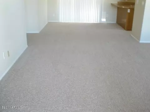 941 E Wickieup Ln, Phoenix, AZ 85024 photo 3