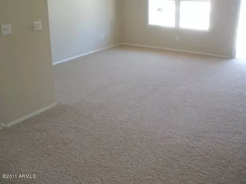 941 E Wickieup Ln, Phoenix, AZ 85024 photo 4