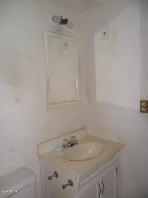 2233 E Sheraton Ln, Phoenix, AZ 85040 photo 16