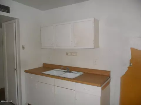 2233 E Sheraton Ln, Phoenix, AZ 85040 photo 11