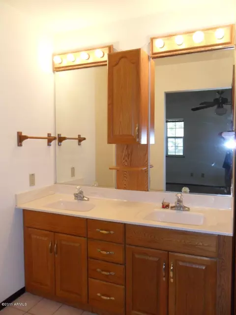 3854 E Vineyard Rd, Phoenix, AZ 85042 photo 53