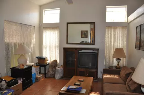 3223 E Menadota Dr, Phoenix, AZ 85050 photo 2